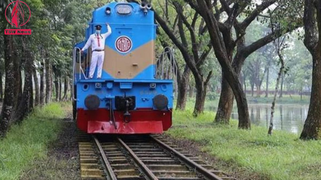 India locomotives gifted over to Bangladesh Railways get a fresh coat of paint
