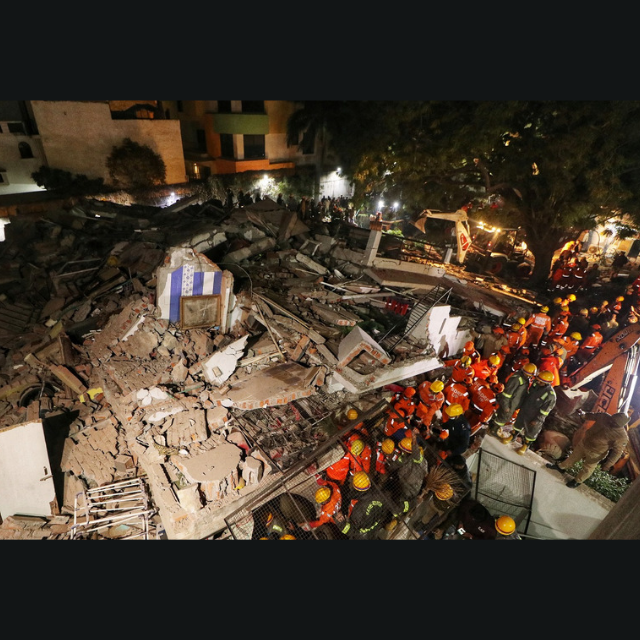 Lucknow, wall collapse, under-construction building, injuries, rescue operation