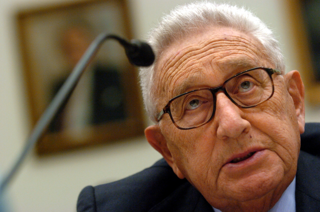 Henry Kissinger's Demise: Unsuccessful Bid to Deter India During the 1971 War
