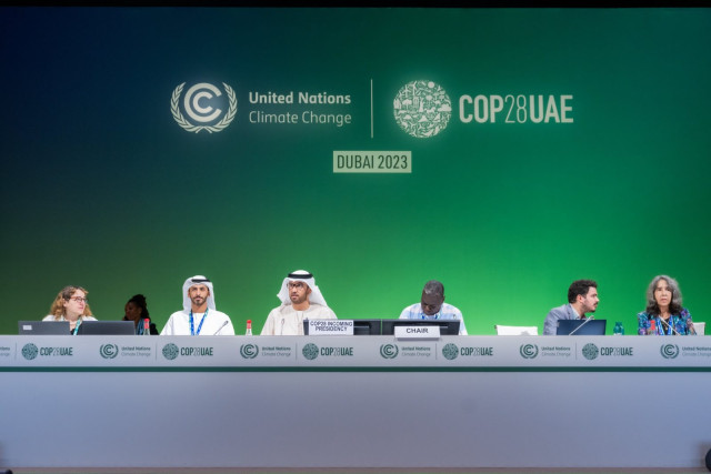 COP28's Revised Deal: Draft Omits 'Phase Out', Focuses on Fossil Fuel Transition