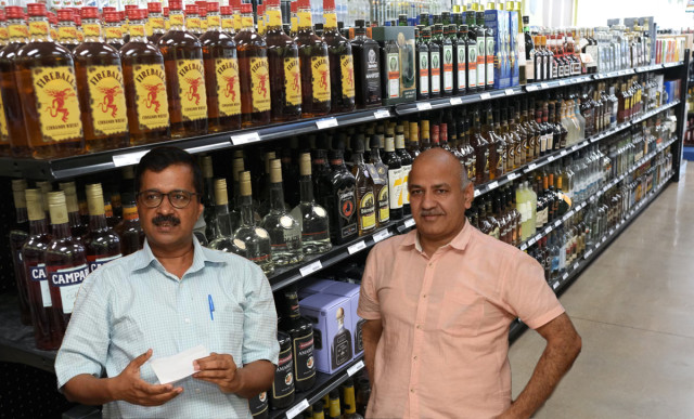 Kejriwal Responds to ED's Summons Following Delhi Liquor Case Evasion