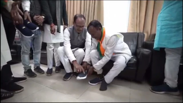After 6 years barefoot, the MP BJP leader wears shoes as the party's state leadership wish comes true.