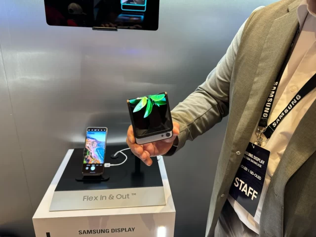 Samsung Reveals Dual-Folding Foldable Display at CES 2024