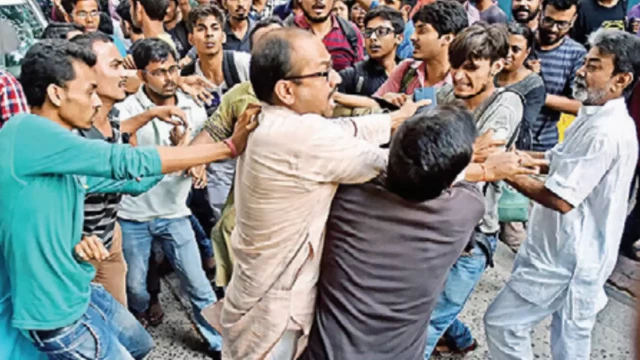 Tension Escalates at JNU as ABVP, Left Groups Clash