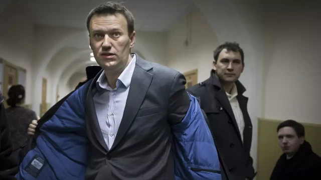 Renowned Russian opposition figure, Alexei Navalny, imprisoned and a vocal critic of Vladimir Putin, has passed away