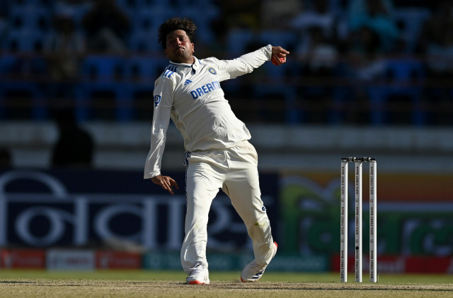 Former English Cricketer Extols Kuldeep Yadav's Performance, Likens Him to Left-arm Shane Warne