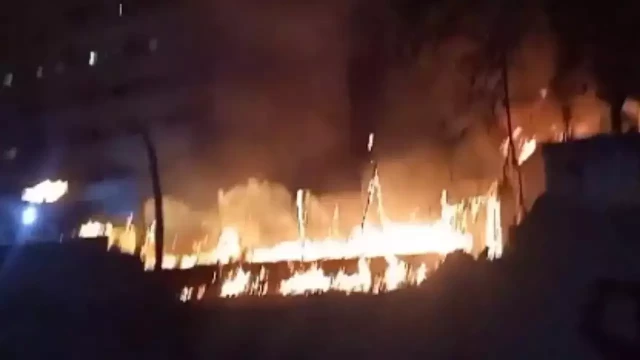 Massive Fire in a Restaurant at Greater Noida
