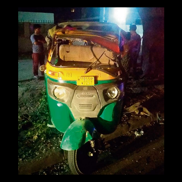 Two fatal accidents in Gurgaon leave a truck driver and an autorickshaw driver dead, triggering police investigations.