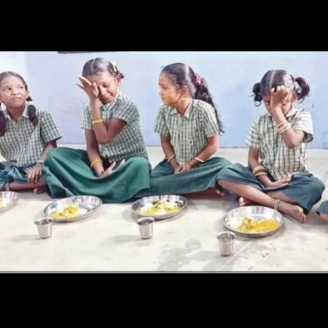 Nine students at a Usilampatti village school refuse breakfast cooked by an SC woman, sparking community tensions.