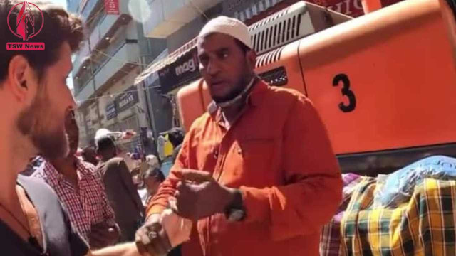 A Dutch vlogger Pedro Mota was manhandled on a busy road in the Chickpet area of Bengaluru while the YouTuber was recording a vlog on the streets