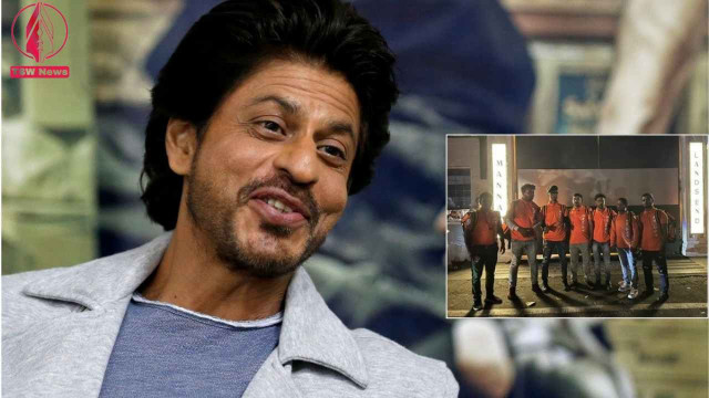 Swiggy Employees Reach Mannat to Deliver 'Dinner' for Shah Rukh Khan, Here's Why
