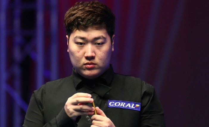 Yan Bingtao: Former Champion Suspended By Snooker Amid Match-Fixing Investigation